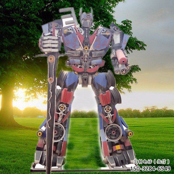 機(jī)器人雕塑廠家，卡通發(fā)光主題，戶外機(jī)器人雕塑定制