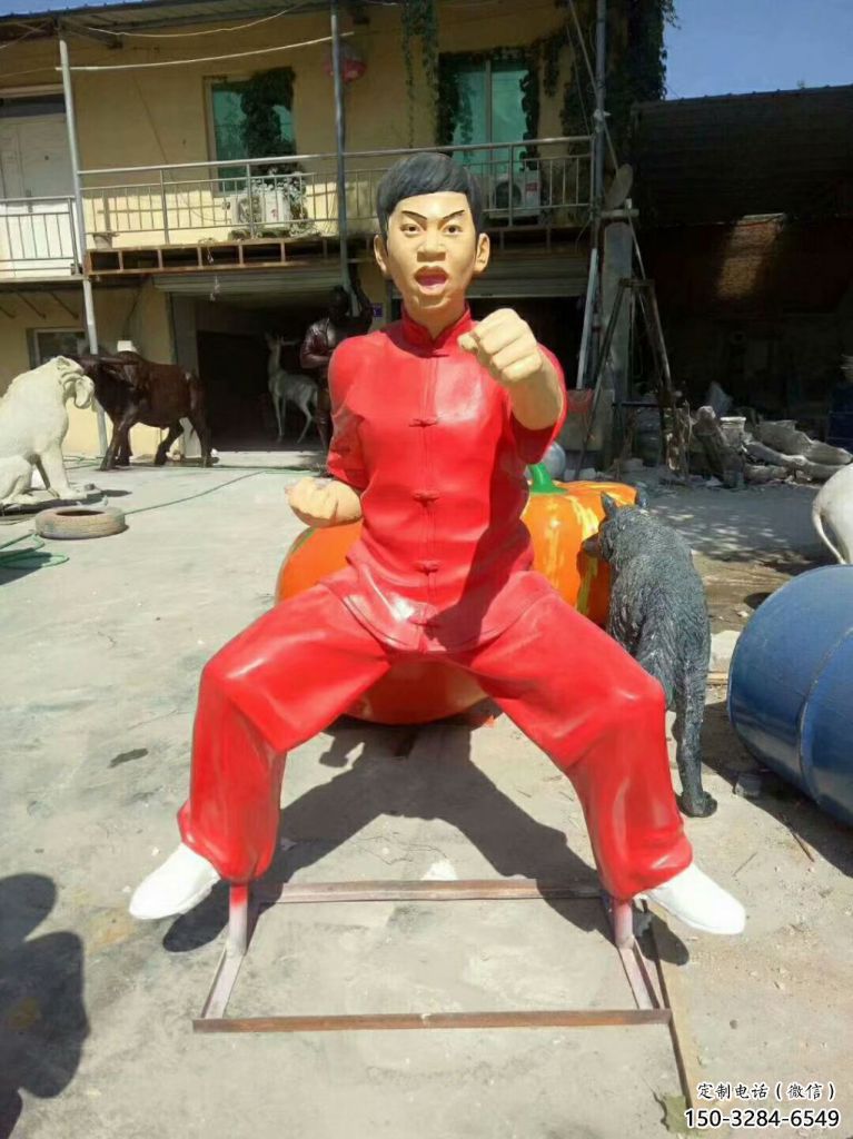 太極拳雕塑廠家，彩繪練拳雕塑小品，現代功夫人物雕塑擺件