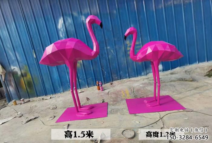 火鳥雕塑廠家，幾何彩繪雕塑，仿真火鳥雕塑制作