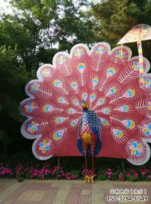 孔雀雕塑廠家，商場動(dòng)物小品，仿真孔雀擺件雕塑廠