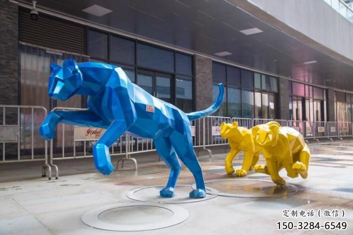 豹子雕塑廠家,商業(yè)街動物小品,幾何豹子雕塑制作