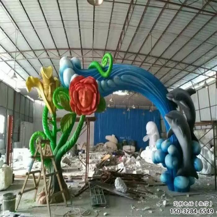 城市海豚雕塑廠家 風(fēng)景區(qū)彩繪雕塑 抽象擺件