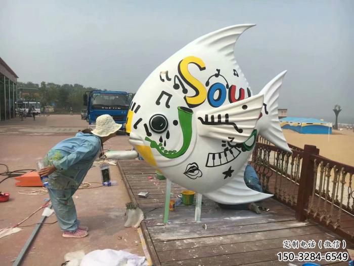 售樓處金魚雕塑 商業(yè)街仿真雕塑 海洋生物擺件 售樓處金魚雕塑 商業(yè)街仿真雕塑 海洋生物擺件