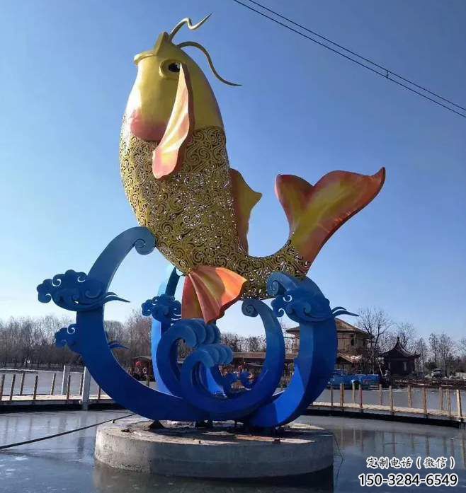城市鯉魚雕塑 風景區(qū)彩繪雕塑 抽象擺件 城市鯉魚雕塑 風景區(qū)彩繪雕塑 抽象擺件