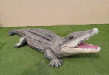 彩繪鱷魚雕塑 仿真動物雕塑 步行街擺件