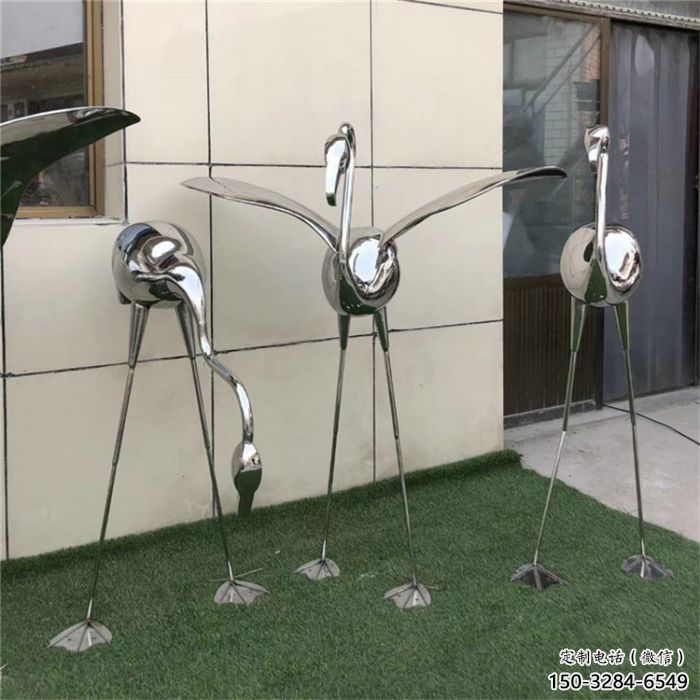 酒店丹頂鶴雕塑 庭院仿真雕塑 彩繪小品 酒店丹頂鶴雕塑 庭院仿真雕塑 彩繪小品