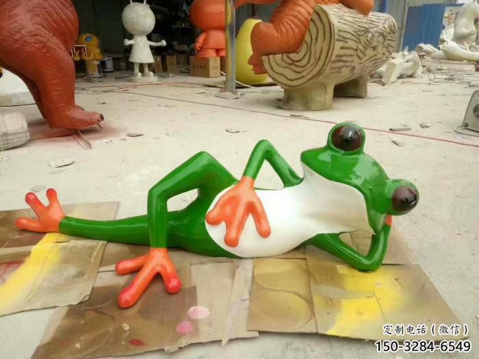 城市青蛙雕塑 風景區(qū)彩繪雕塑 抽象擺件 城市青蛙雕塑 風景區(qū)彩繪雕塑 抽象擺件