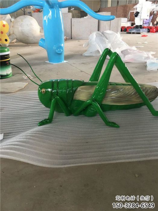 抽象蟈蟈雕塑 店門口彩繪雕塑 步行街擺件 抽象蟈蟈雕塑 店門口彩繪雕塑 步行街擺件