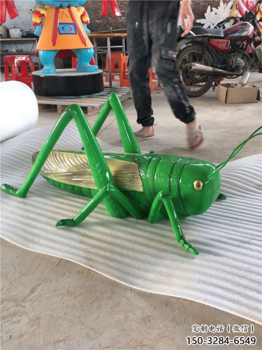 仿古蟈蟈雕塑 庭院彩繪雕塑 田間小品