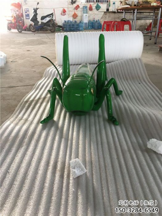 田間蟈蟈雕塑 彩繪仿真雕塑 園林擺件 田間蟈蟈雕塑 彩繪仿真雕塑 園林擺件