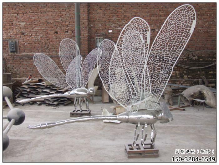 螳螂雕塑，動(dòng)物雕塑，鏤空工藝雕塑