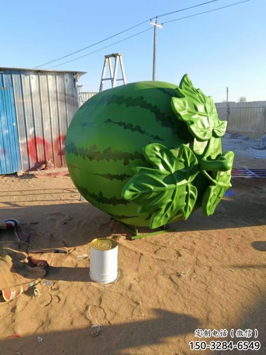 園林西瓜雕塑 田間彩繪雕塑 仿真擺件 園林西瓜雕塑 田間彩繪雕塑 仿真擺件