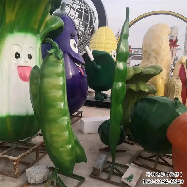 抽象豆角雕塑 店門口彩繪雕塑 步行街?jǐn)[件 抽象豆角雕塑 店門口彩繪雕塑 步行街?jǐn)[件