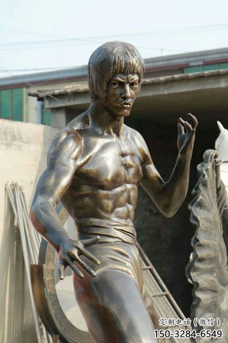 酒店李小龍雕塑 庭院近代雕塑 彩繪小品 酒店李小龍雕塑 庭院近代雕塑 彩繪小品