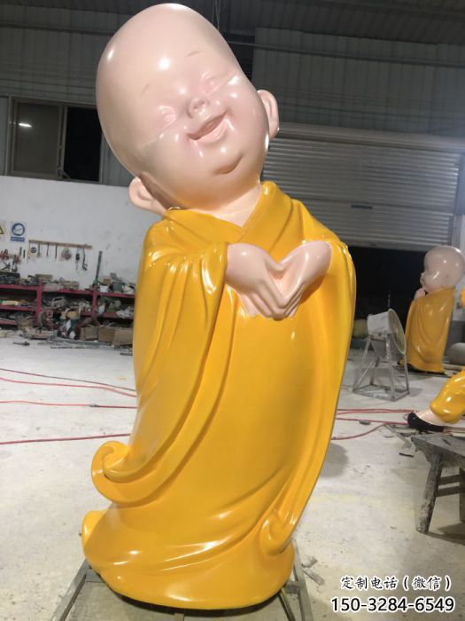 烤漆小和尚雕塑實景圖 鑄銅兒童雕塑 室內肖像雕塑 烤漆小和尚雕塑實景圖 鑄銅兒童雕塑 室內肖像雕塑