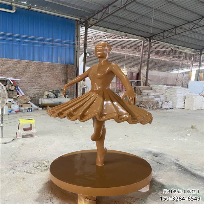 景觀舞蹈雕塑廠家 彩繪跳舞雕塑 商業街演員雕塑