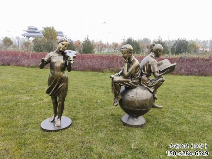 街道看書雕塑廠家 現(xiàn)代學(xué)生雕塑 彩繪人物文化雕塑 街道看書雕塑廠家 現(xiàn)代學(xué)生雕塑 彩繪人物文化雕塑