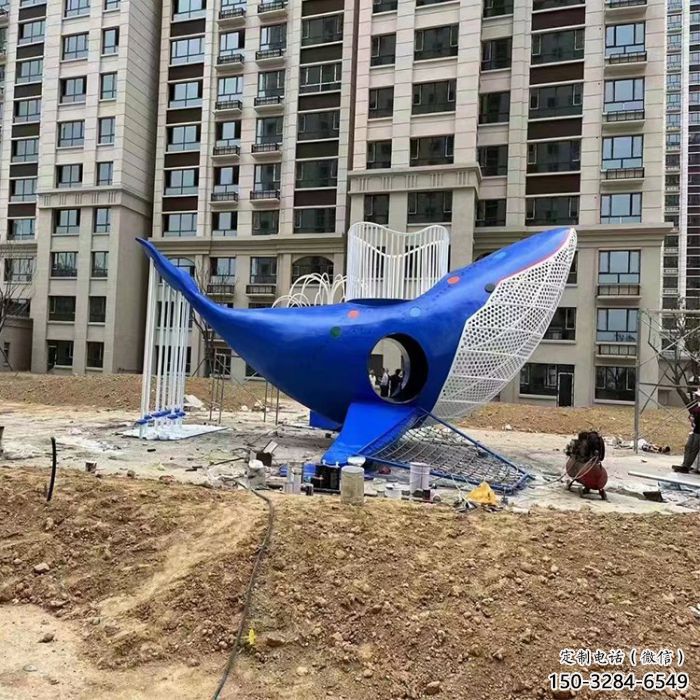 鯨魚雕塑廠家，烤漆彩繪工藝，廣場景觀擺件
