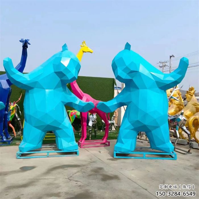 街頭大熊雕塑廠家,酒店房地產雕塑,彩繪景觀小品 街頭大熊雕塑廠家,酒店房地產雕塑,彩繪景觀小品