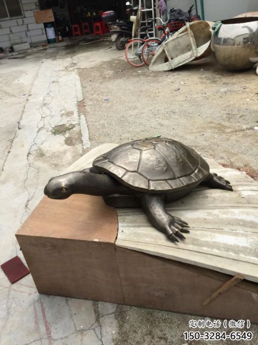 城市海龜?shù)袼軓S家 風(fēng)景區(qū)彩繪雕塑 抽象擺件
