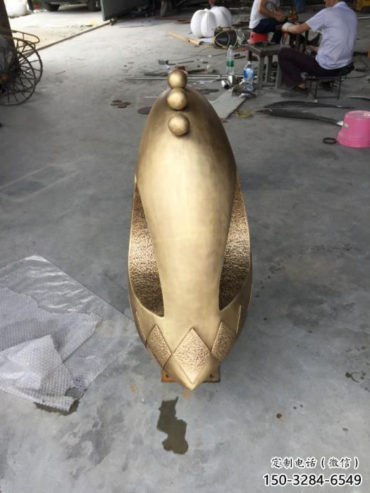 小區(qū)鳥類雕塑廠家，仿真主題，彩繪工藝