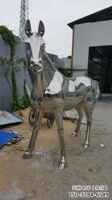 景區戰馬雕塑制作，動物主題，景觀鏡面工藝效果