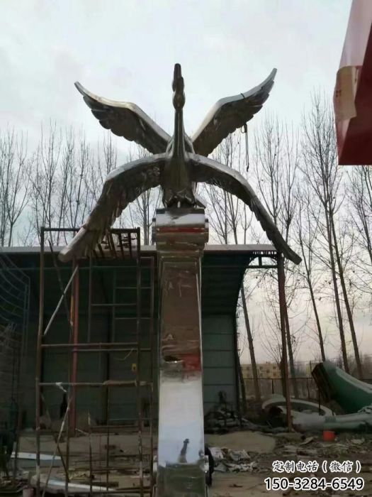 創意大雁雕塑廠家 步行街店門口雕塑 影視劇小品 創意大雁雕塑廠家 步行街店門口雕塑 影視劇小品
