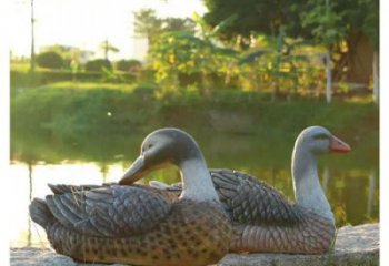 彩繪鴛鴦雕塑廠家 仿真雕塑 步行街?jǐn)[件