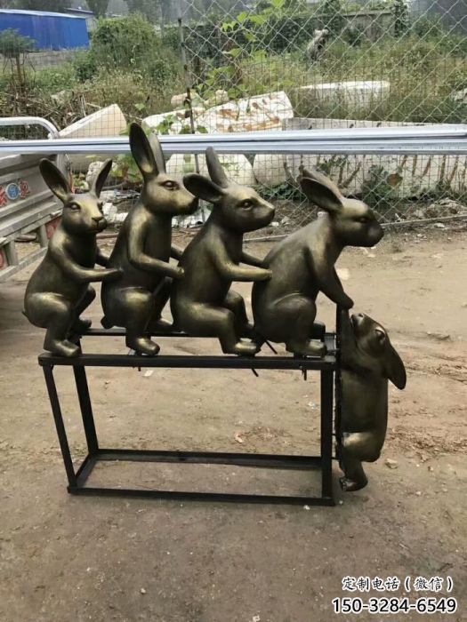 景區(qū)老鼠雕塑,卡通雕塑,鐵藝材質(zhì) 景區(qū)老鼠雕塑,卡通雕塑,鐵藝材質(zhì)