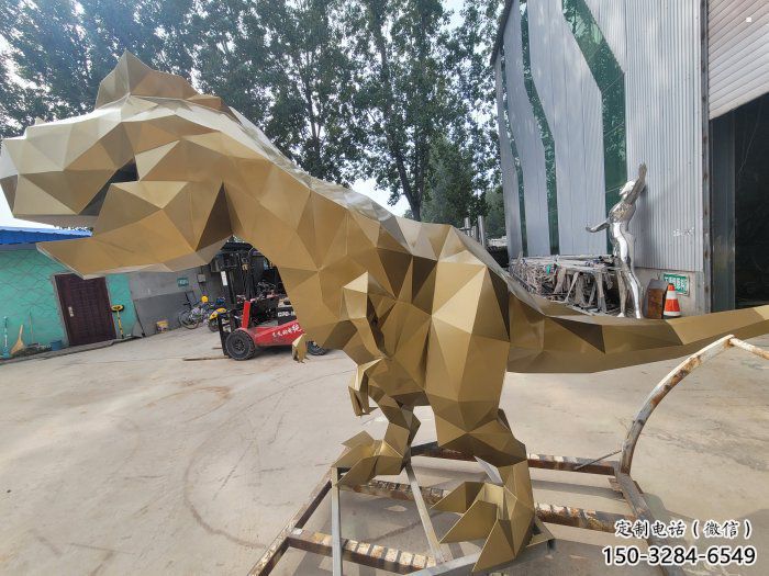 景觀恐龍雕塑供應(yīng),公園雕塑,金屬幾何恐龍雕塑制作 景觀恐龍雕塑供應(yīng),公園雕塑,金屬幾何恐龍雕塑制作