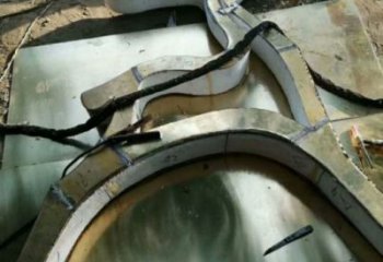門口小鹿雕塑供應，多彩藝術，別墅抽象銅鹿雕塑供求