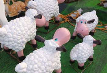 朝陽小區小羊雕塑，彩繪動物雕塑，抽象效果