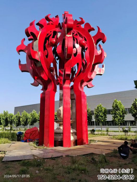 金鳳火球雕塑，精神堡壘火球雕塑落地展示