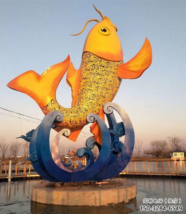 永寧園林鯉魚(yú)雕塑