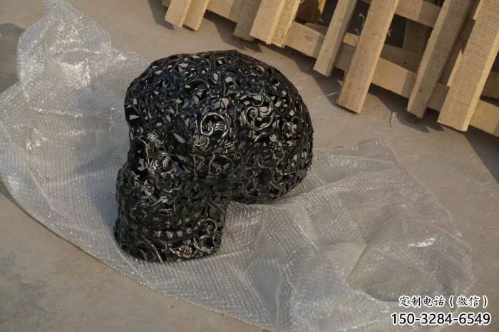 當(dāng)雄酒店骷髏雕塑