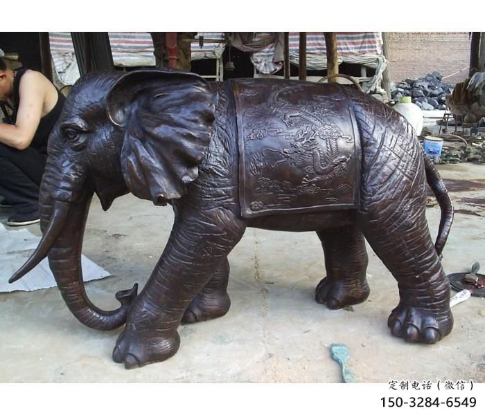 伊犁庭院大象雕塑定做,廣場雕塑,室外銅大象雕塑提供 伊犁庭院大象雕塑定做,廣場雕塑,室外銅大象雕塑提供