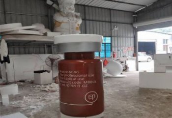 寶雞瓶子雕塑批發，景觀雕塑，主題玻璃鋼藥瓶子雕塑標準