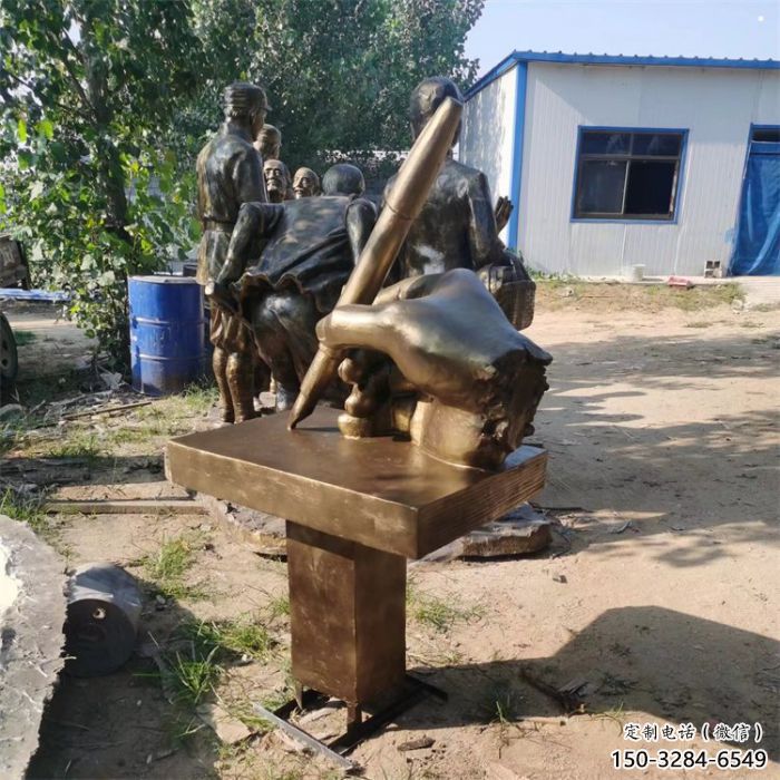 湖州手握鋼筆雕塑，街道標識，玻璃鋼手握鋼筆雕塑廠家